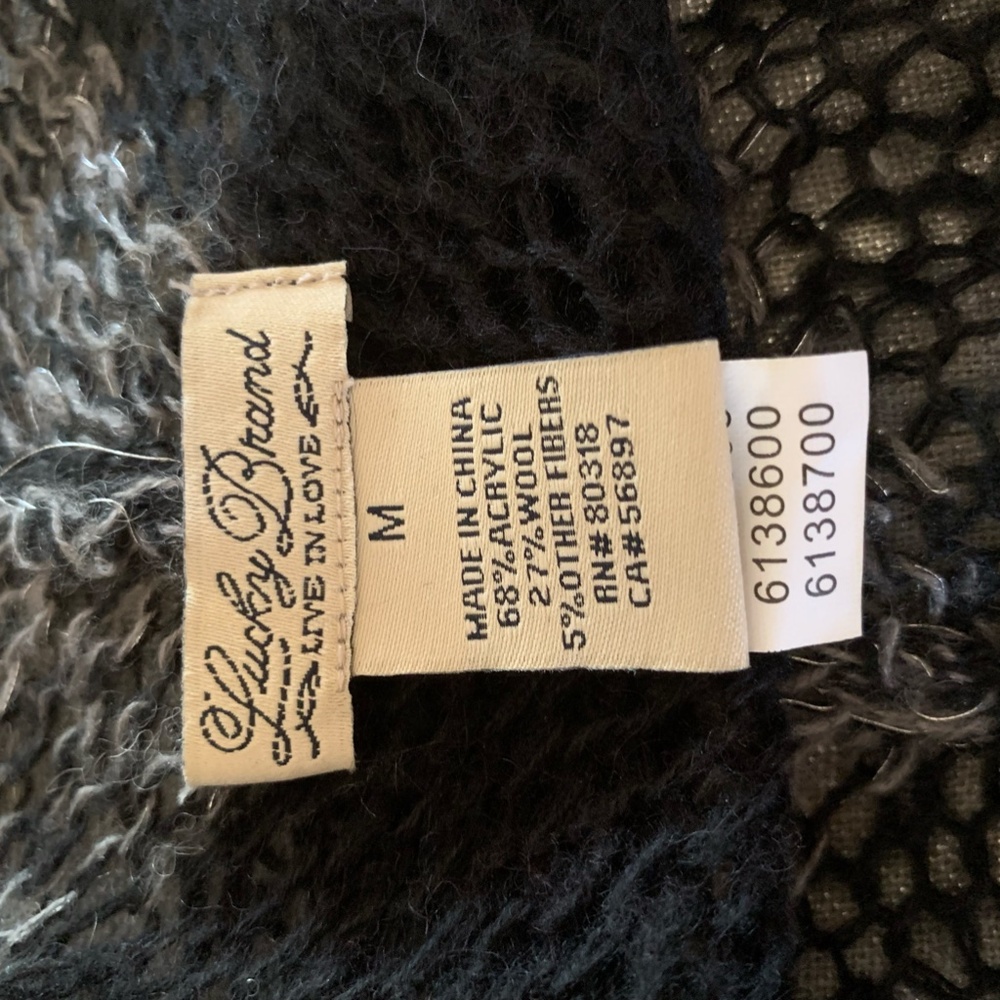 Duster - Picture 3 of 3